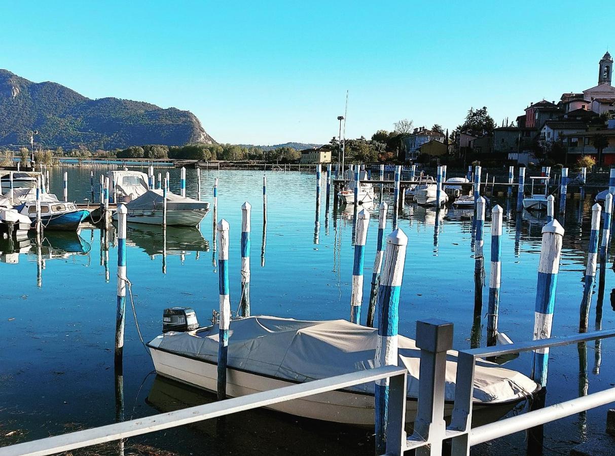 Chez Ary: Sulla Strada Del Lago Clusane Exterior foto