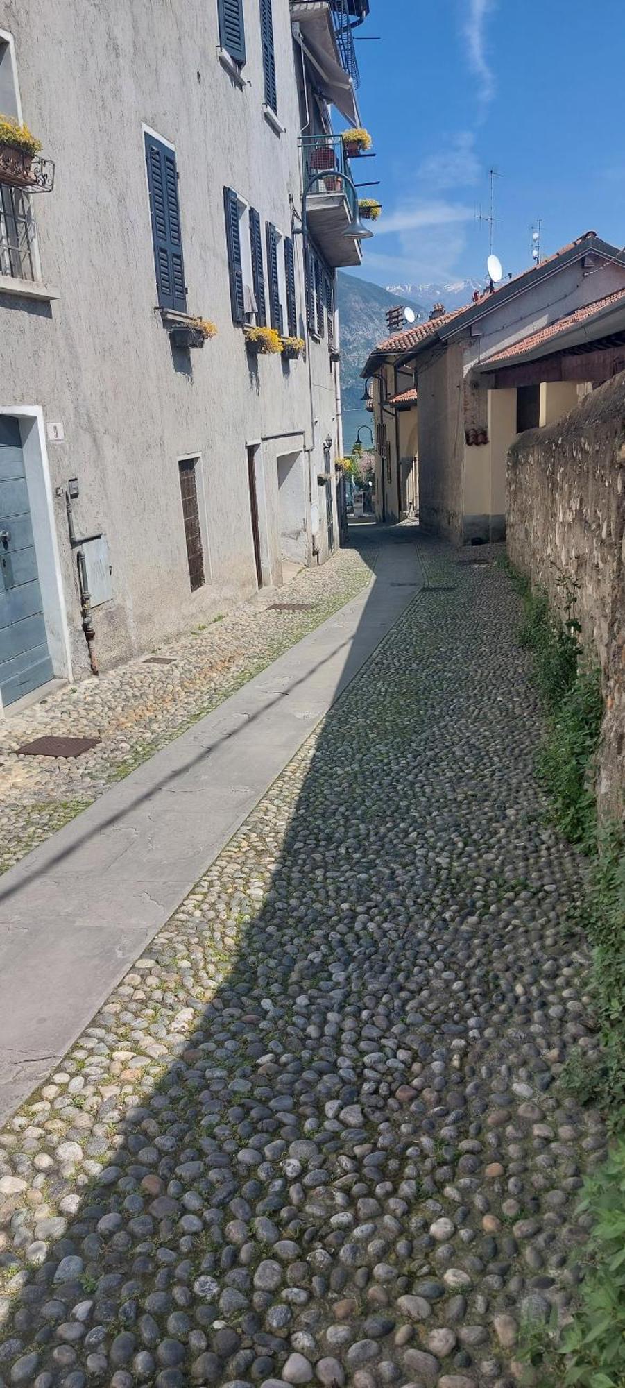 Chez Ary: Sulla Strada Del Lago Clusane Exterior foto